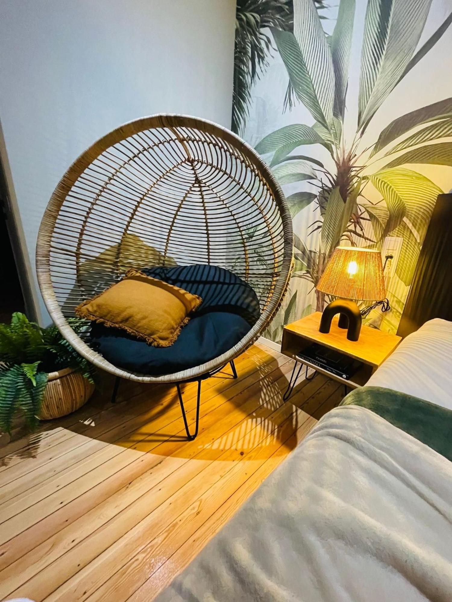 Appartement Exotique Avec Bain Balneo 列日 外观 照片